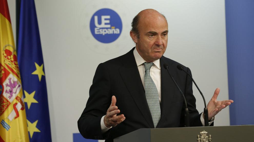 El ministro español de Economía, Luis de Guindos