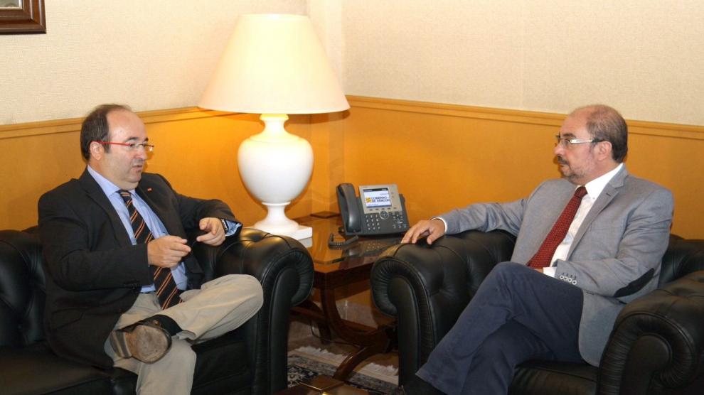 Reunión entre el presidente Lambán y el candidato del PSC Miquel Iceta