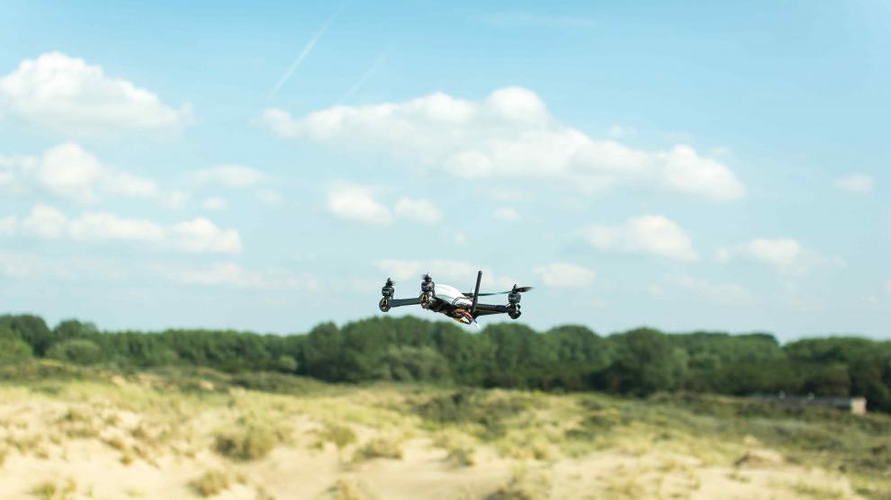 Un dron? durante una carrera celebrada en la feria en Zaragoza