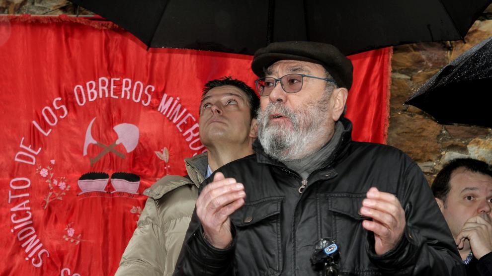 El secretario general de UGT en el tradicional homenaje al fundador del Sindicato de Obreros Mineros en Asturias