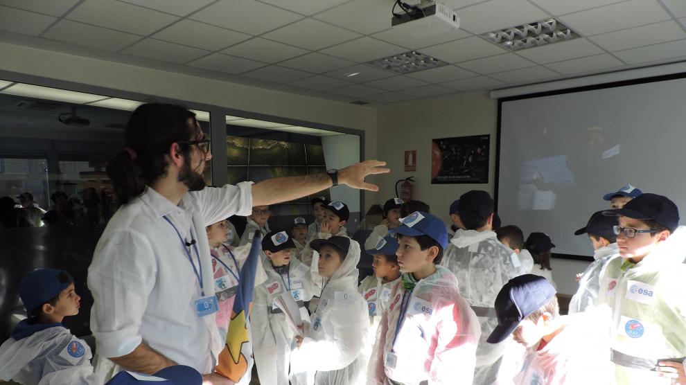 Una de las actividades que se realizan en el Planetario de Huesca.