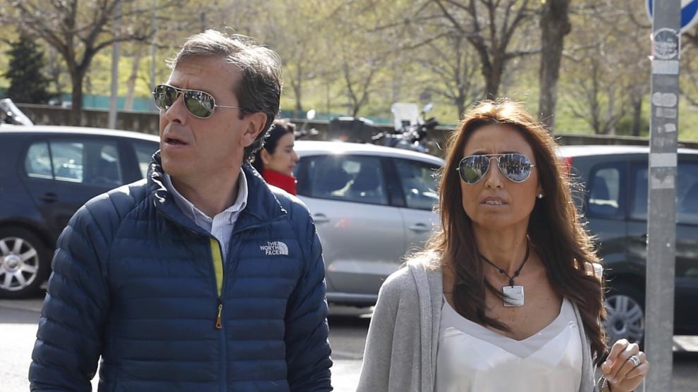 Paco González y su mujer acudiendo a la Audiencia de Madrid.