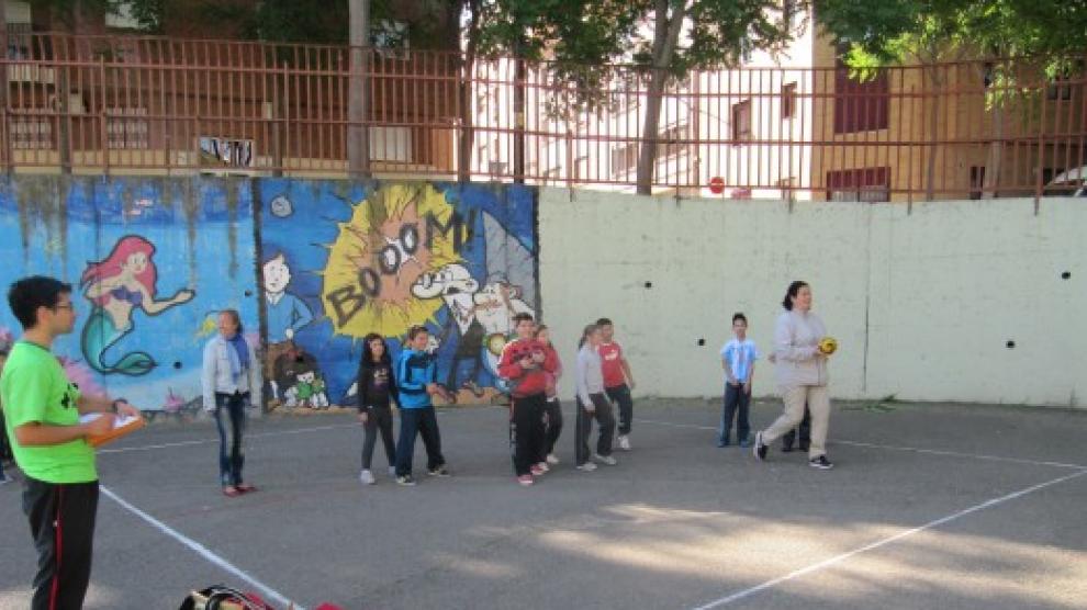Clase de Educación Física en el colegio María Moliner.
