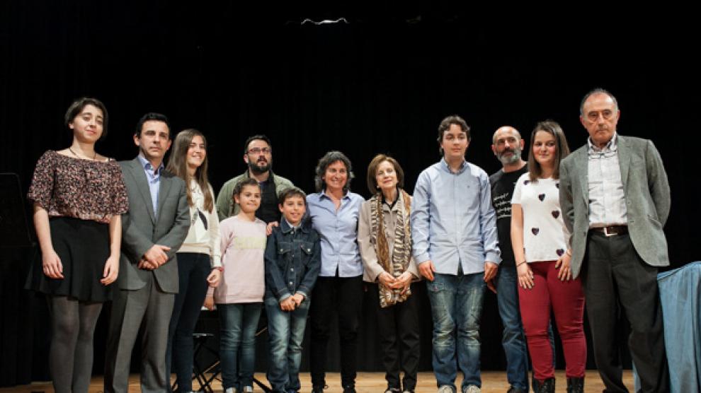 Los ganadores de las distintas categorías, en el escenario del cine Venecia de Torrero.