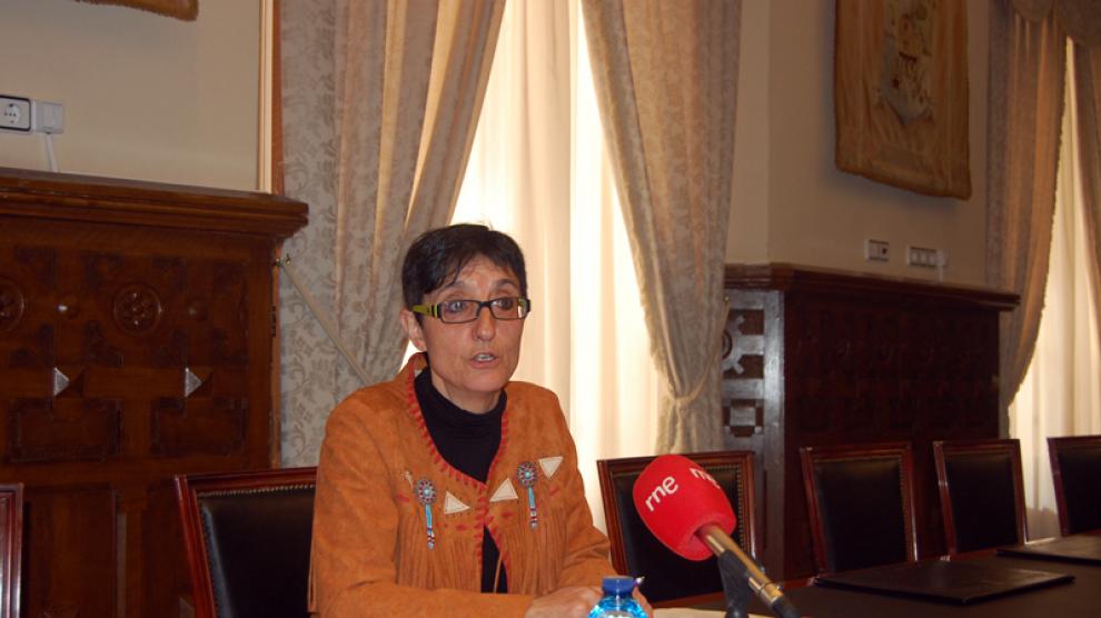 La diputada de Igualdad de Oportunidades, Servicios Sociales y Residencias, Pilar Delgado, en rueda de prensa.