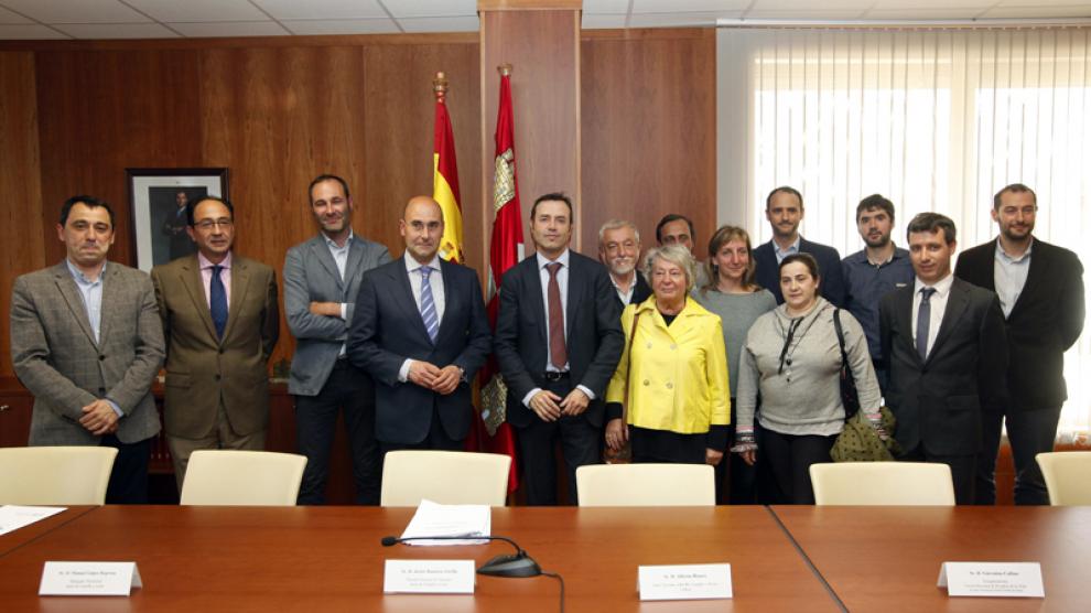 Reunión entre Junta, Ayuntamiento, Diputación y la delegación italiana sobre el hermanamiento de las trufas de Soria y Alba.