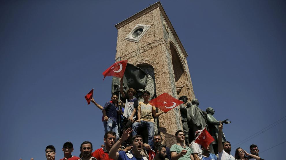 Golpe de Estado fallido en Turquía.