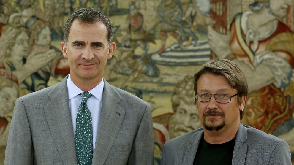 Felipe VI con Xavier Domènech, este miércoles en la Zarzuela.