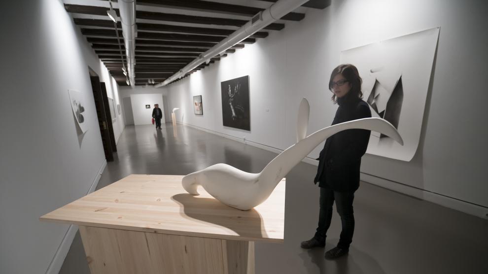 Esculturas y dibujos de Carlos Domingo que se exponen en el Museo de Teruel.