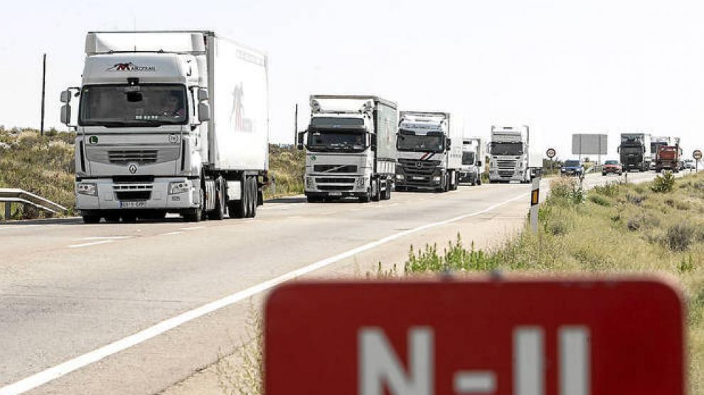 "Miles" de camiones afectados en Aragón por el pacto de precios de los fabricantes