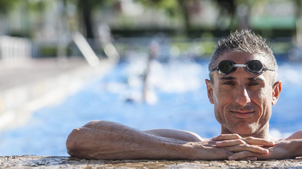 El nadador Fernando Aláez, en la piscina de El Olivar.