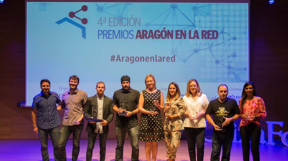 Todos los galardonados en la gala de los premios Aragón en la Red.