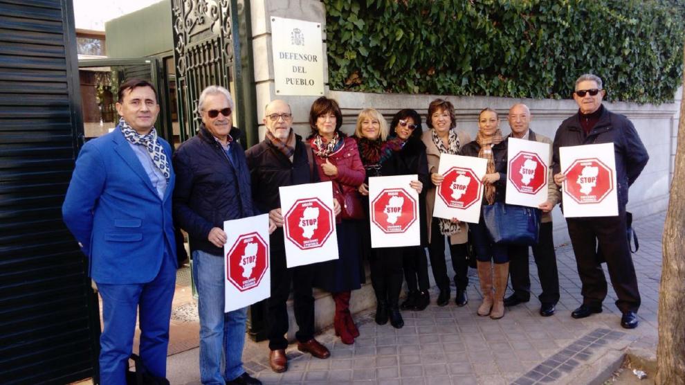 Miembros de la plataforma contra el impuesto de sucesiones