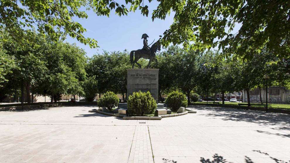 La agresión se produjo en la plaza de José María Forqué de Zaragoza.