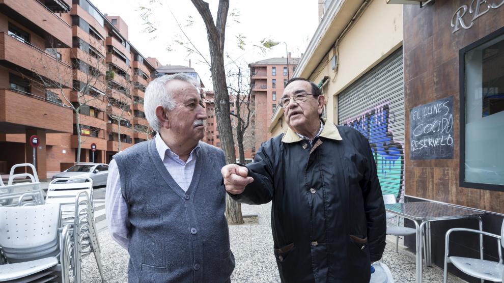 Isabelo Marcial y José Claveras, vecinos del barrio de Sementales, hablan del secuestro de Quini y los autores.