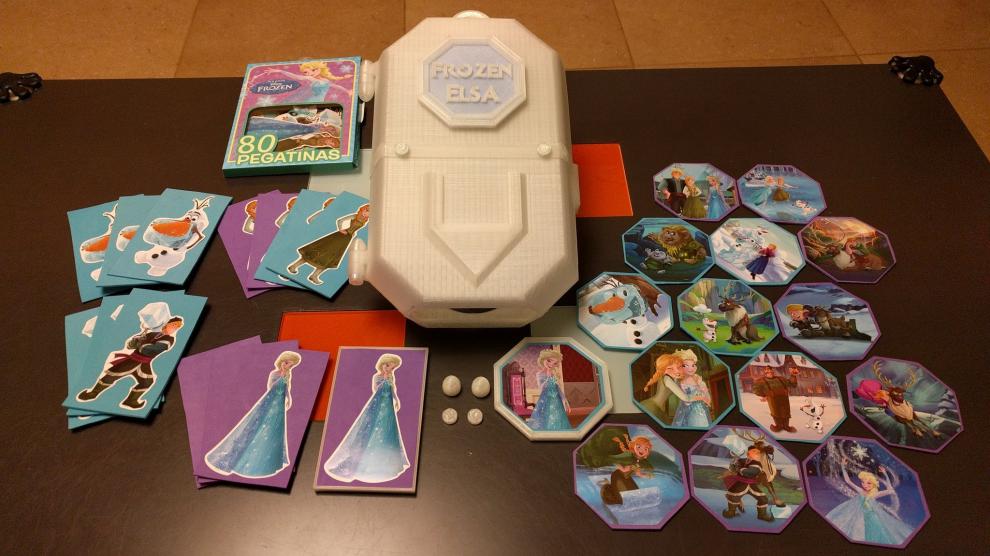Elsa la de Frozen es protagonista en la caja que han realizado un grupo de oscenses.