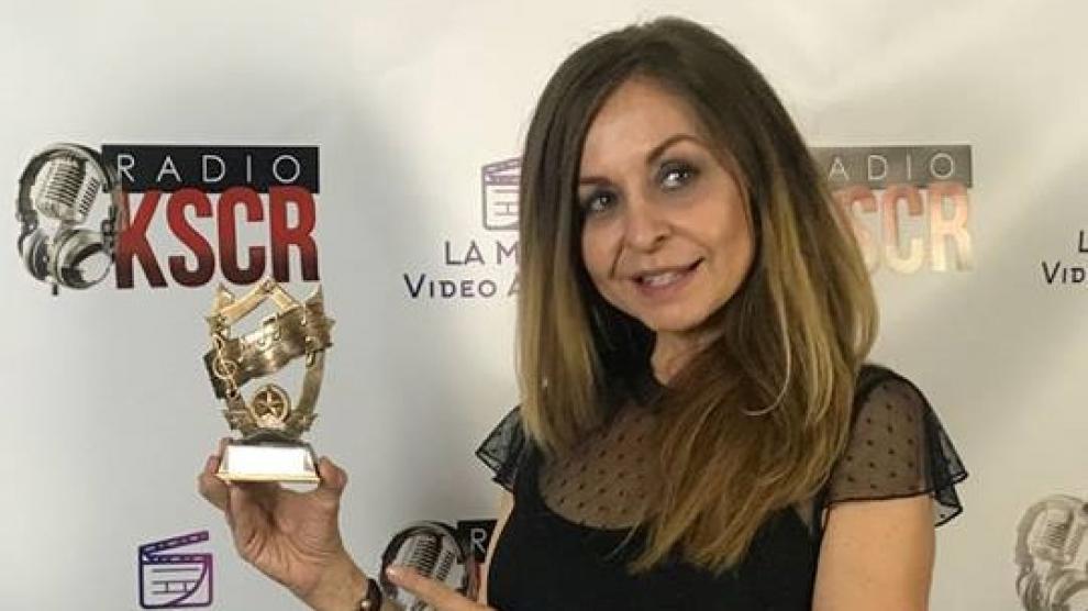 La periodista montisonense María García, afincada en EE. UU., ha recogido el premio en Los Ángeles en nombre del grupo