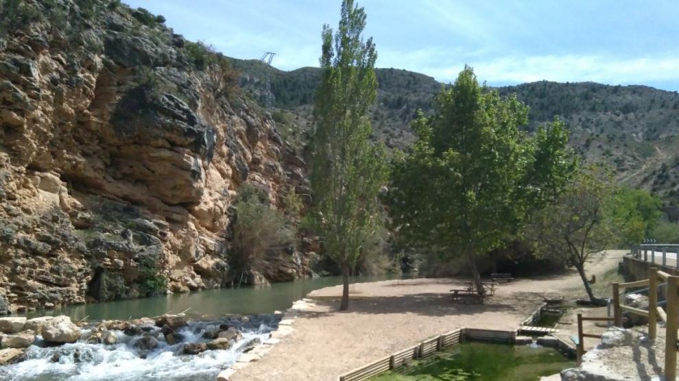 Zona recreativa en las afueras de Ariño.