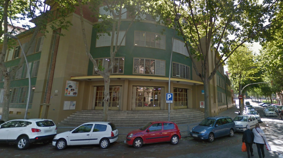 La escuela La Caixa de Barcelona, donde el menor sufrió el acoso