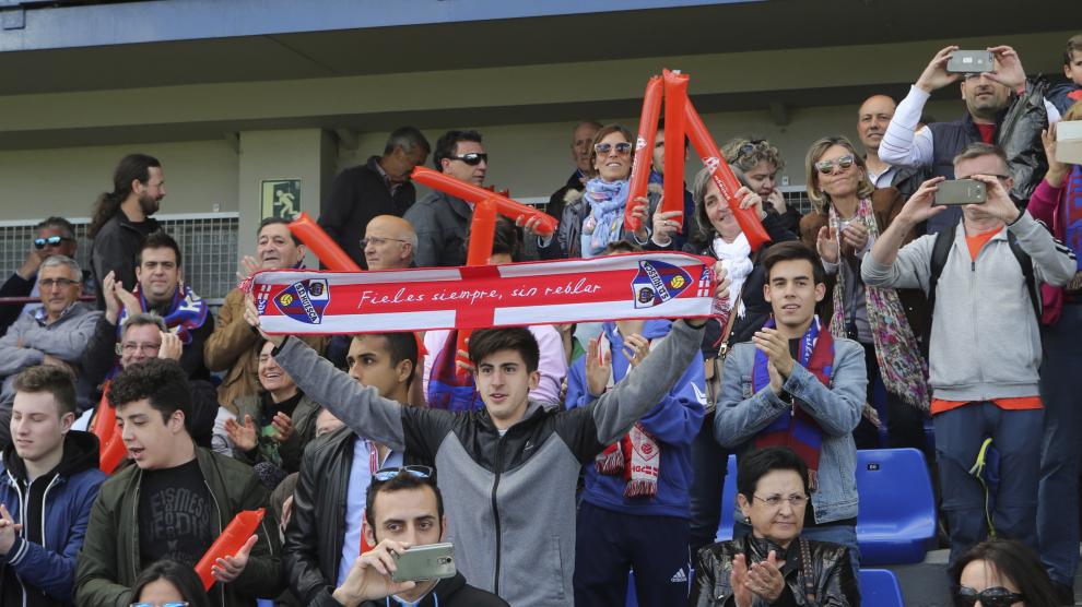 Los aficionados azulgranas se están volcando con el equipo, como se vio el domingo llenando El Alcoraz