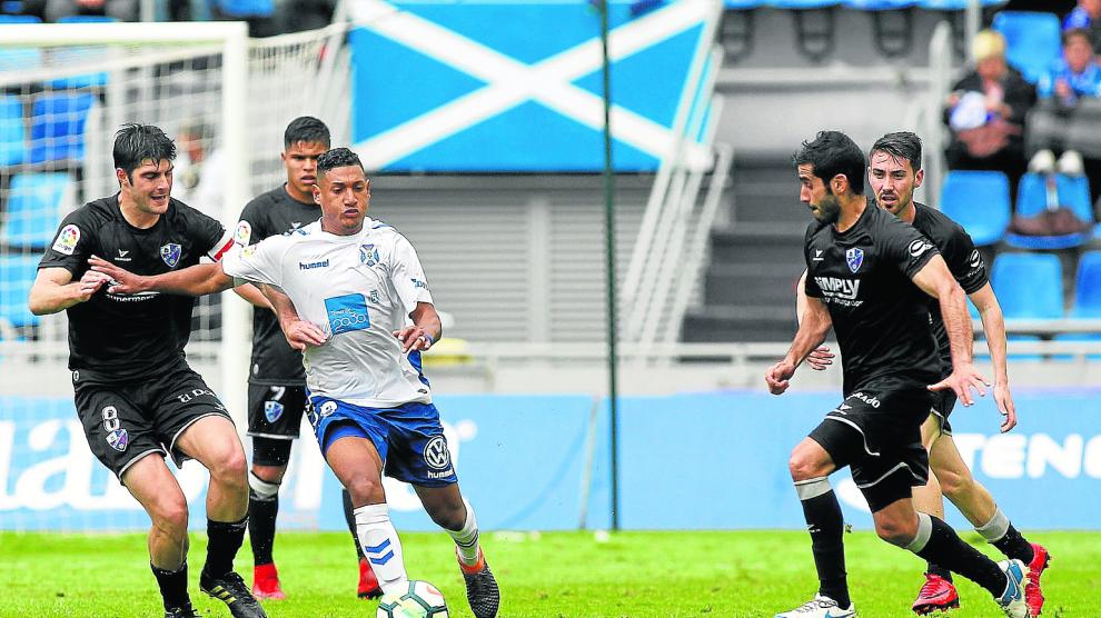 Imagen del partido pasado entre la SD Huesca y Tenerife.
