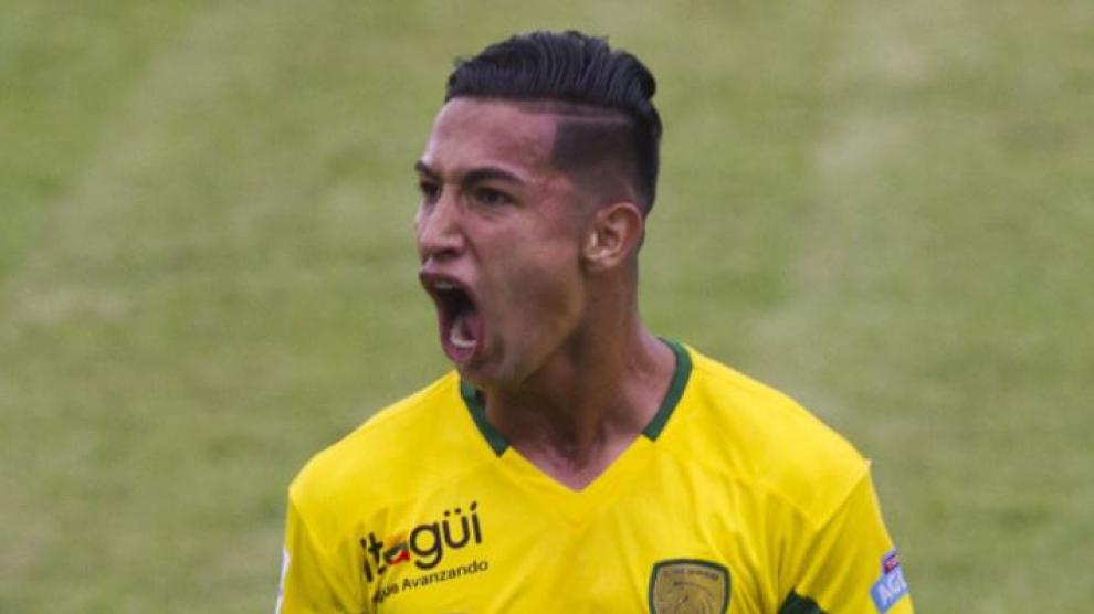 Jeison Medina celebra un gol con el Leones, su club en Colombia.