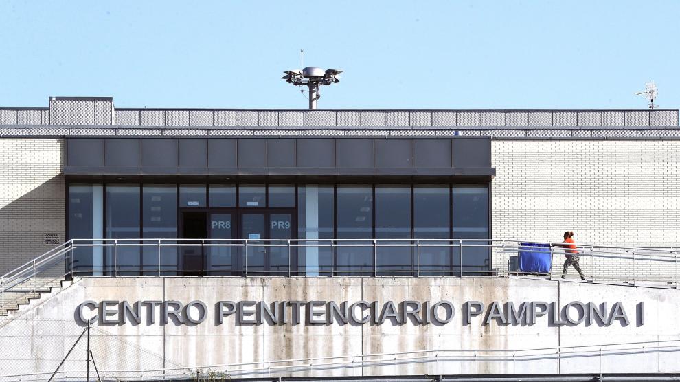 Vista del exterior del centro penitenciario de Pamplona.