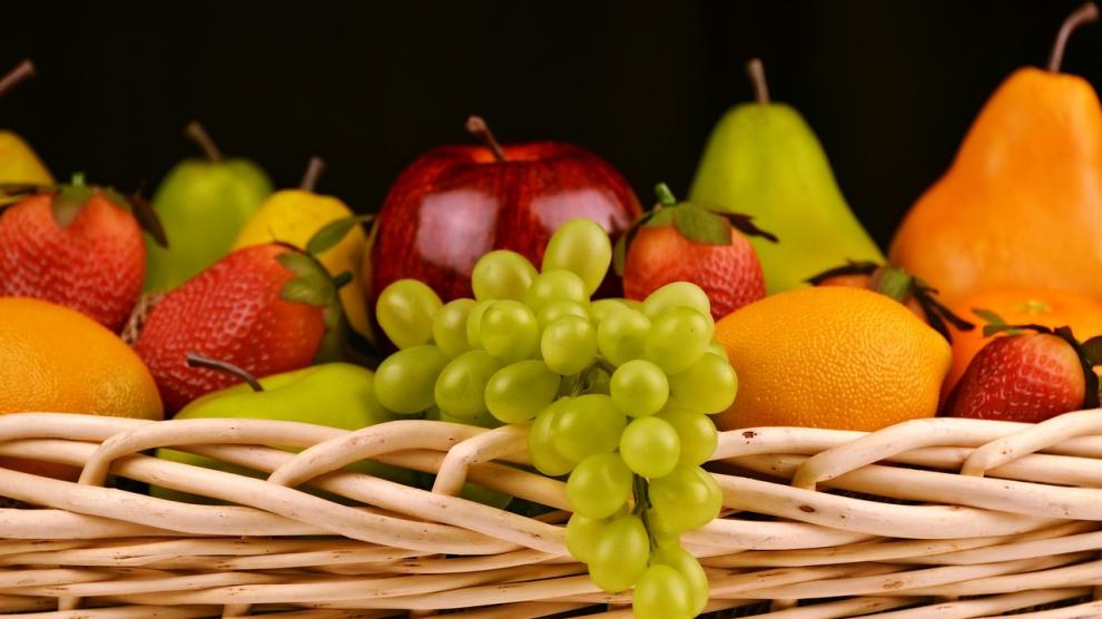 UAGA ha instado a las administraciones a defender el modelo actual de producción de fruta.