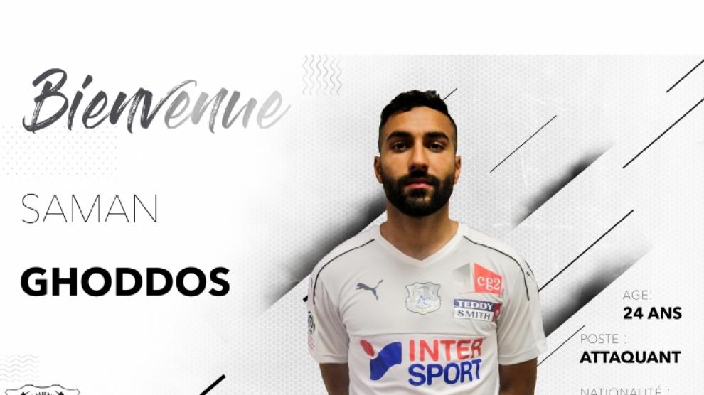 Ghoddos posa con la camiseta del Amiens francés.
