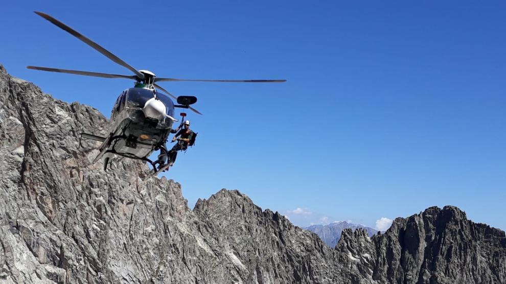 Rescate del cuerpo del montañero fallecido