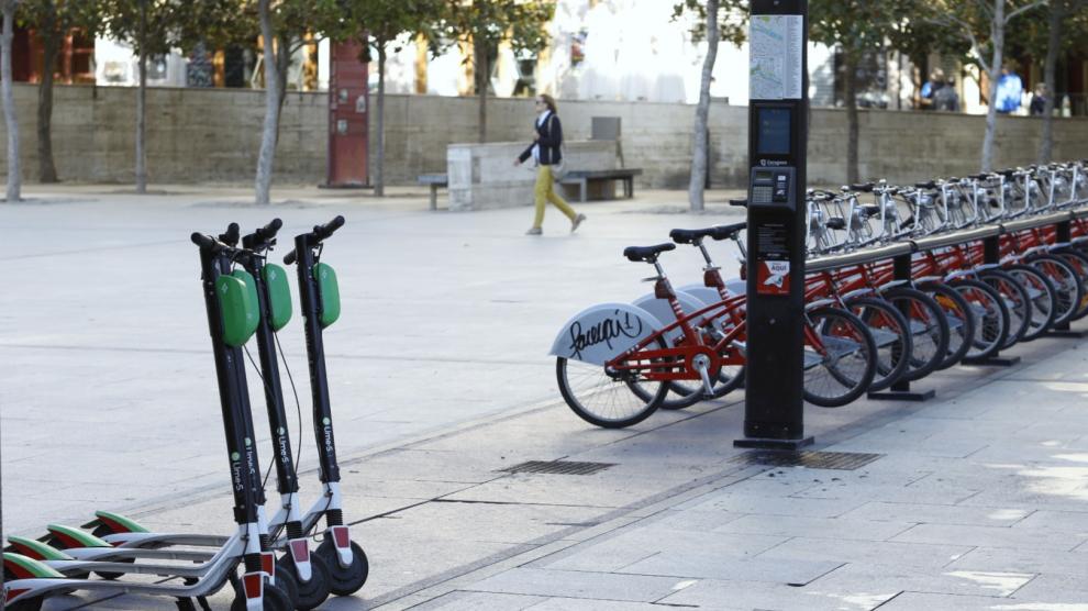 Los patinetes eléctricos de alquiler de Lime ya circulan por Zaragoza.