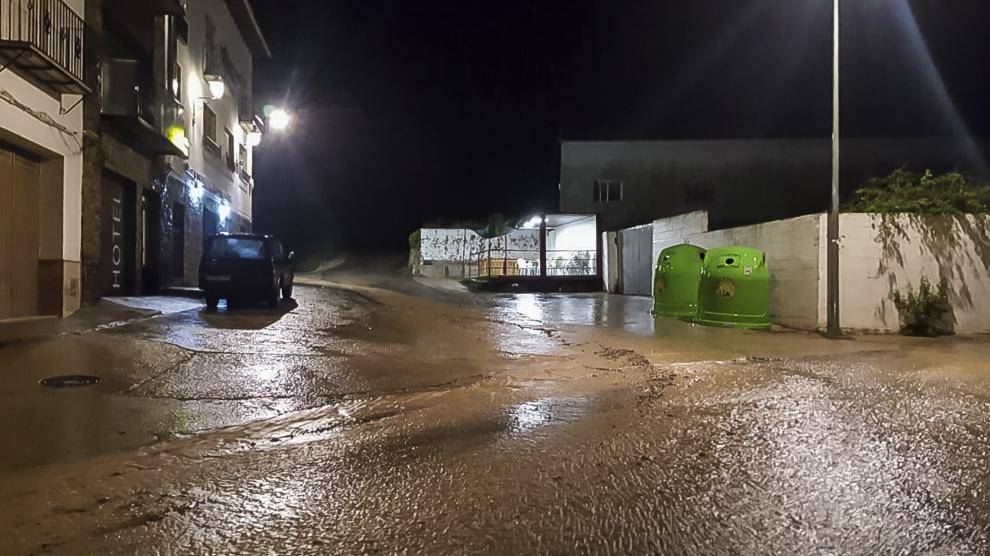 Inundaciones en Manzanera por la gota fría.