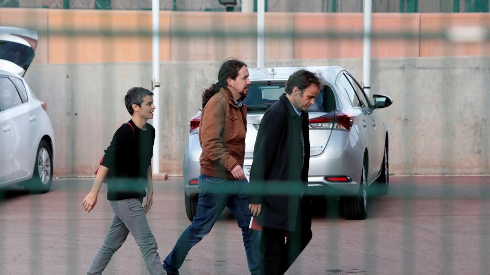 Iglesias llega a la prisión de Lledoners para reunirse con Junqueras.