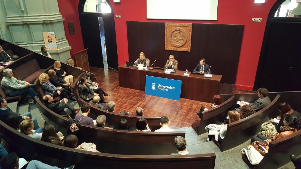 La consejera de Economía, Marta Gastón, en la inauguración de la jornada sobre la nueva ruta de la seda celebrada este lunes en Zaragoza