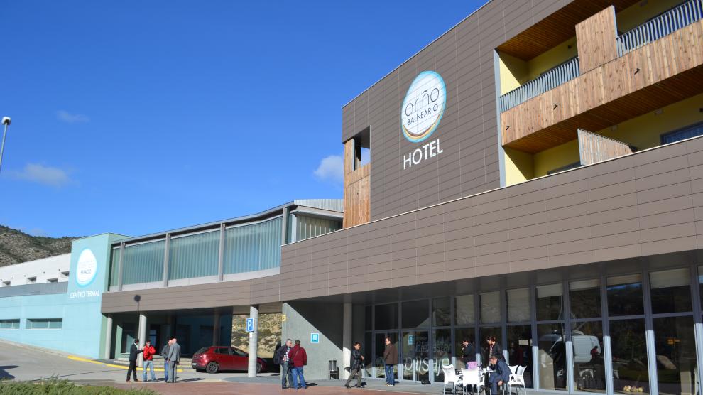 El balneario de Ariño, financiado con 7 millones de euros del Plan Miner, da trabajo a 57 personas a pleno rendimiento