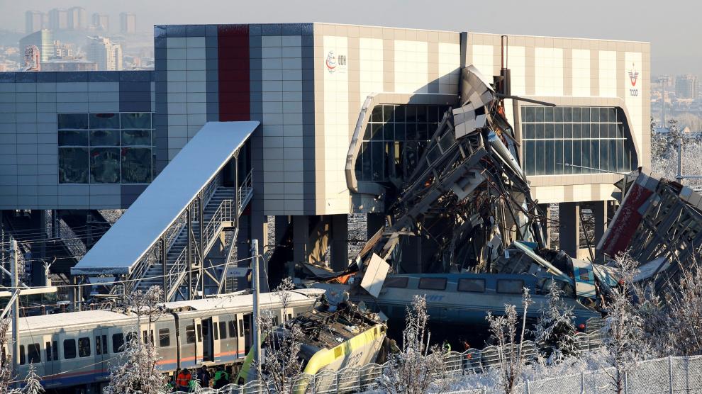 Dos trenes han colisionado en Ankara