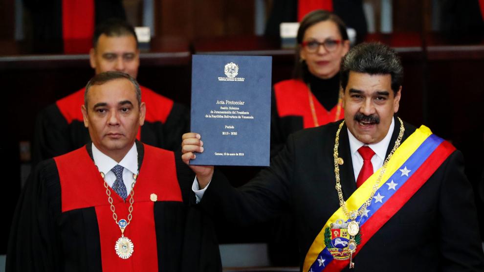 Maduro jura para su segundo período y será presidente de Venezuela