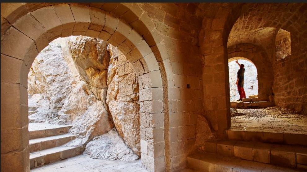 El castillo de Loarre es uno de los enclaves que cuentan con escondites en este juego de 'geocaching'.