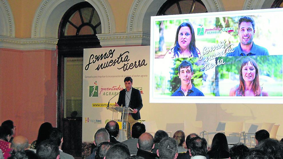 El aragonés Marcos Garcés, coordinador general de las Juventudes de COAG, en la presentación de la campaña en Madrid.