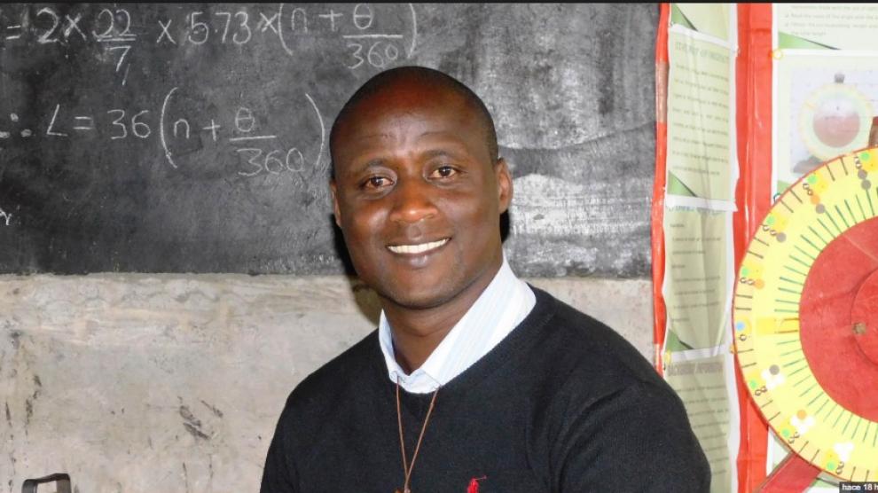 Petar Tabichi, maestro en una remota aldea de Kenia, mejor profesor del mundo.