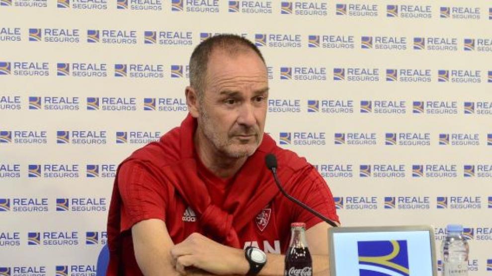 Víctor Fernández, este viernes en la rueda de prensa previa al viaje a Tenerife.