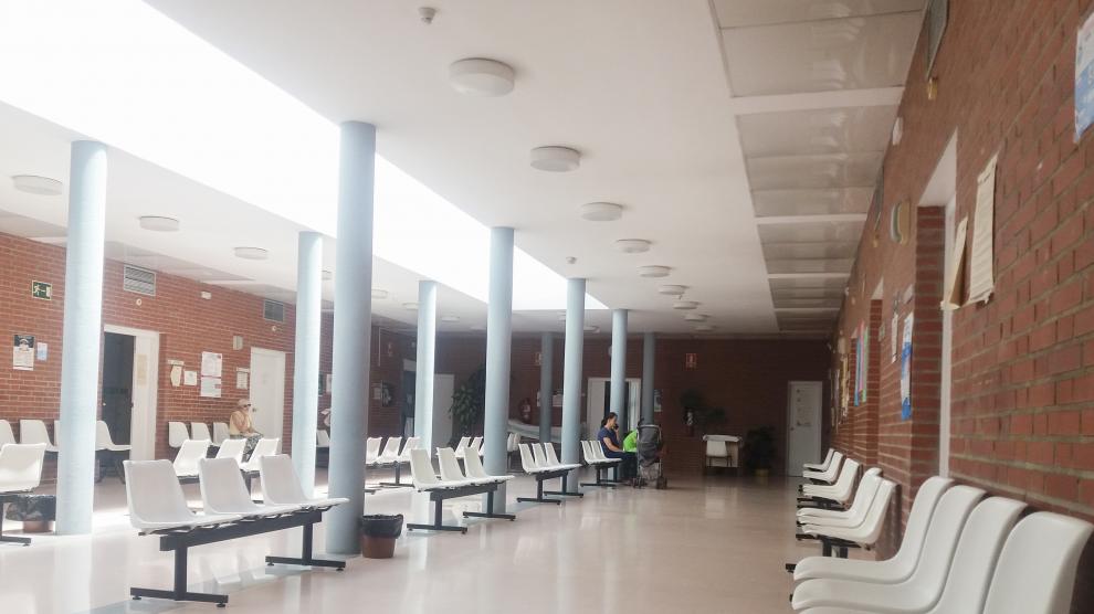 Interior del centro de salud de Bombarda de Zaragoza, ayer.