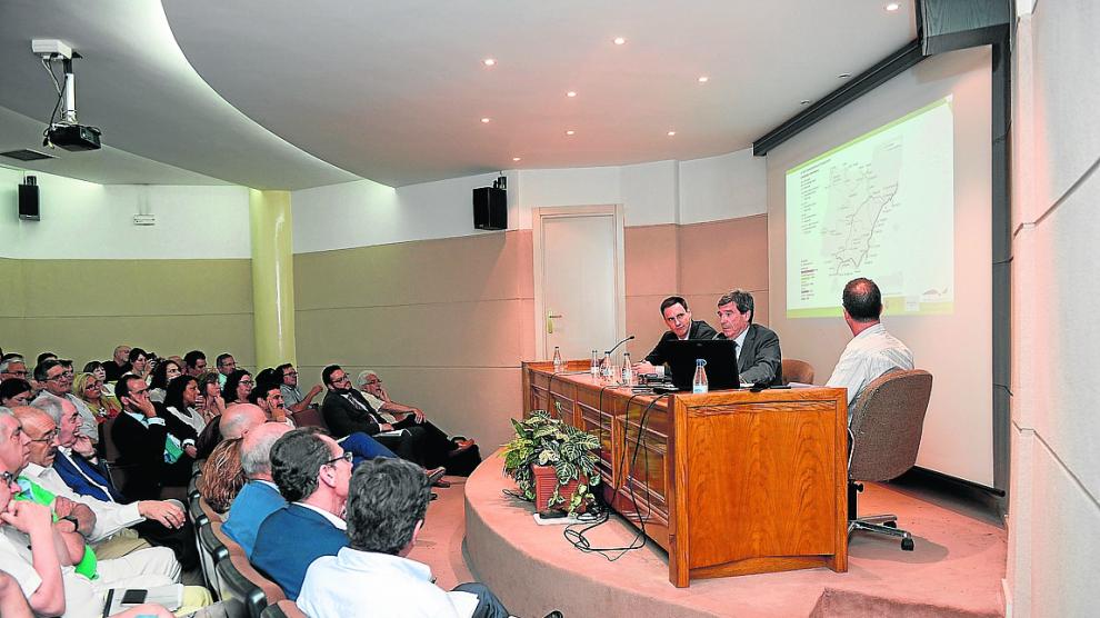 Los directores de los puertos de Valencia y Bilbao, Martínez y Ormaetxe, en su intervención.