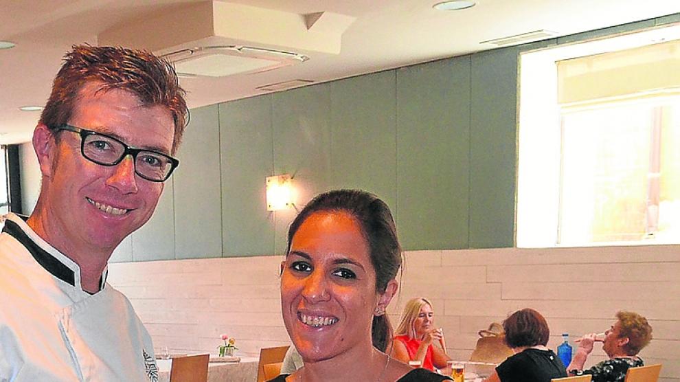 Ariel Martín y Carla Savio, en el restaurante D’La Tierra.