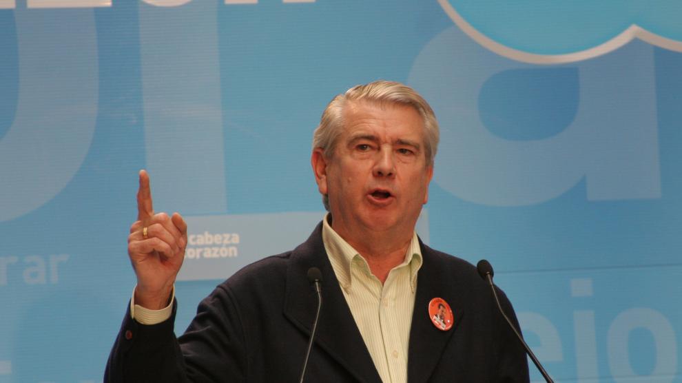 Mitin del PP con Mariano Rajoy, Gustavo Alcalde y Santiago Lanzuela en Teruel en 2008