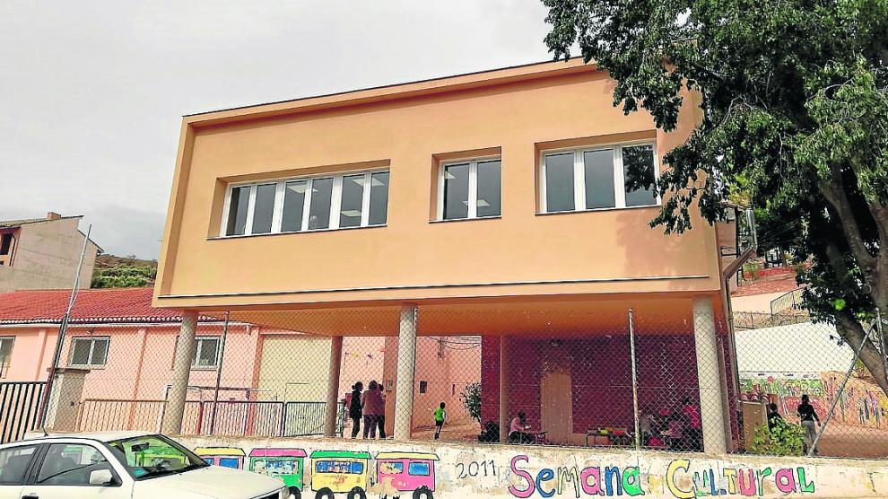La ampliación del colegio de Lledó, en primer término, al arrancar el curso.