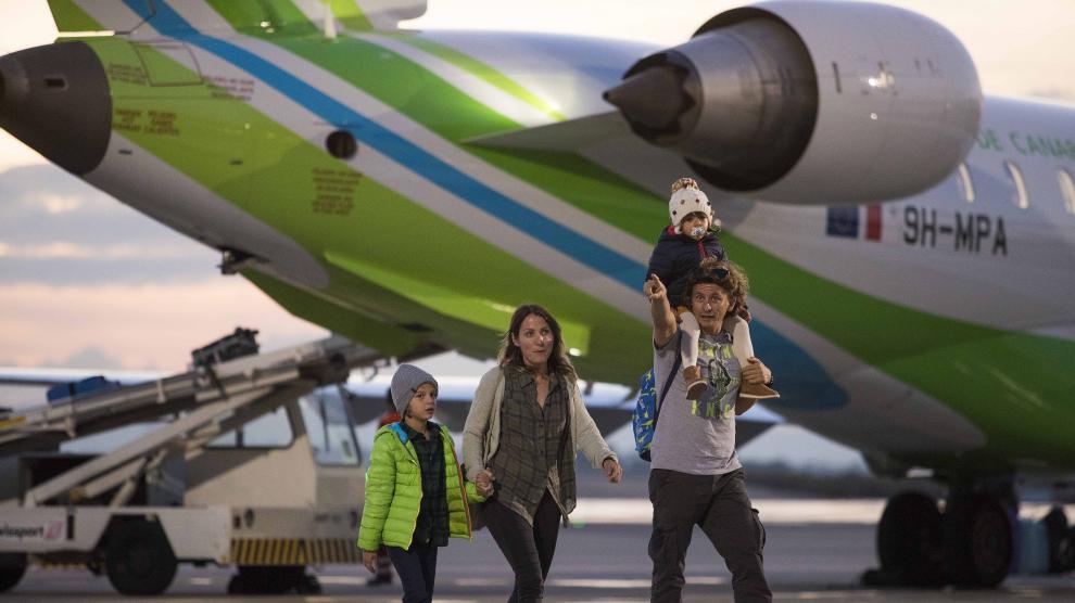 Aterriza el primer vuelo que conecta Zaragoza y Gran Canaria