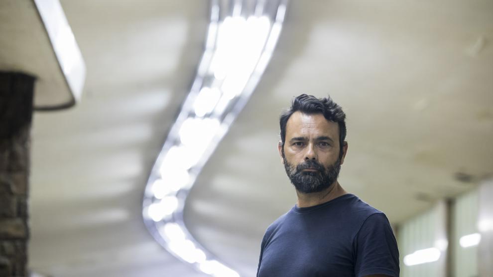 Sergio Villanueva. Escritor. autor de'El secreto de los nocturnos'/ 01-08-2019 / FOTO: GUILLERMO MESTRE [[[FOTOGRAFOS]]]