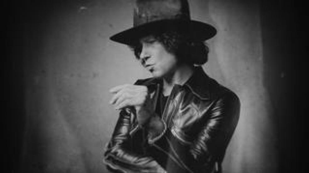 Los días 11 y 12 de septiembre de 2020, en tres escenarios de la Expo, actuarán Bunbury, Andrés Calamaro, Kase.O, Ara Malikian, Vetusta Morla, León Benavente, Café Tacvba, Taburete, Aterciopelados... Hasta 36 bandas y solistas españoles y latinoamericanos.
