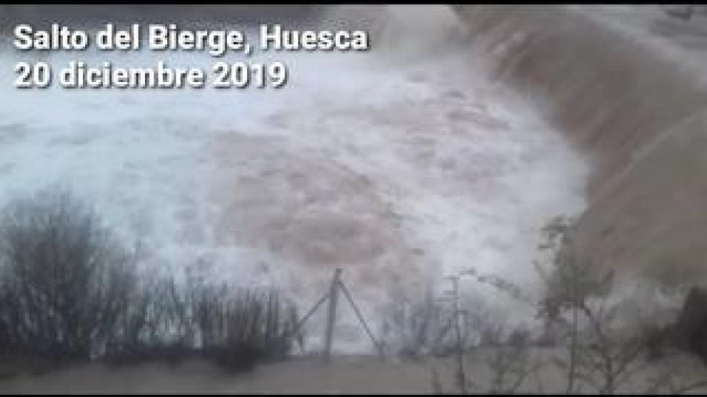 Las lluvias caídas en los últimos días en la provincia de Huesca han supuesto una gran crecida de los caudales de sus ríos.